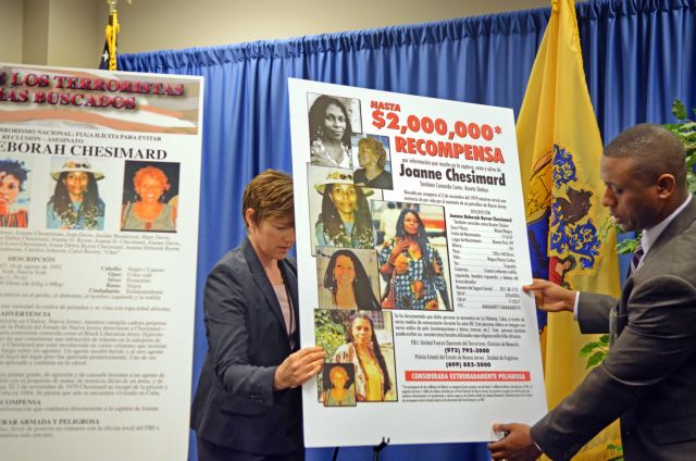 Μία γυναίκα για πρώτη φορά στη λίστα των καταζητούμενων τρομοκρατών του FBI